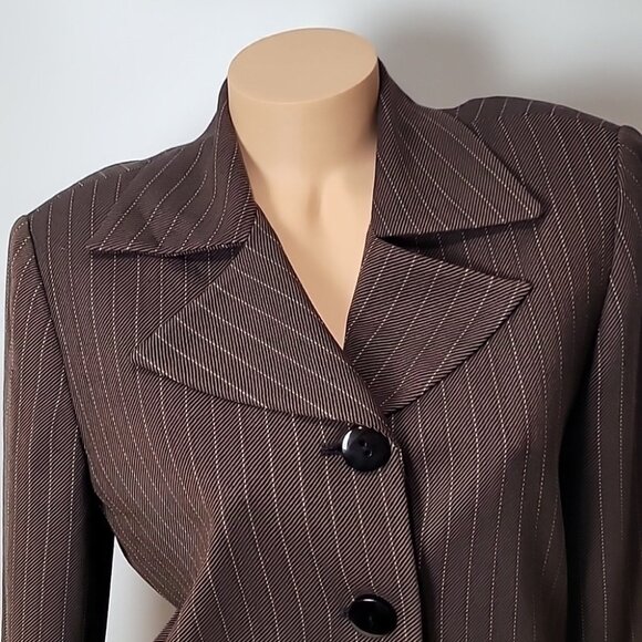 Christian Dior Brown Pinstripe Blazer Jacket Womens Size 12 Classic Tailored Loo - Picture 7 of 15